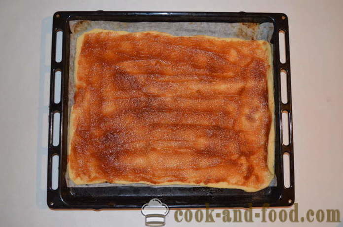 Deliziosa torta di Natale con marmellata di mele in forno - come preparare una torta di Natale con marmellata, con un passo per passo ricetta foto
