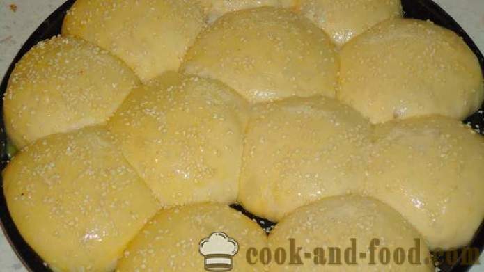 Panini lievito con semi di sesamo in forno - Come fare un panino con semi di sesamo a casa, passo dopo passo le foto delle ricette