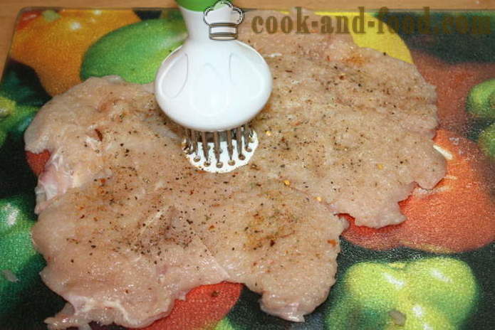 Petto di pollo Polpettone farcito con funghi e carne macinata in forno - come cucinare un polpettone a casa, passo dopo passo ricetta foto