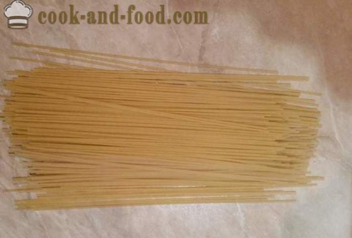 Come cucinare gli spaghetti in padella - un passo per passo ricetta foto