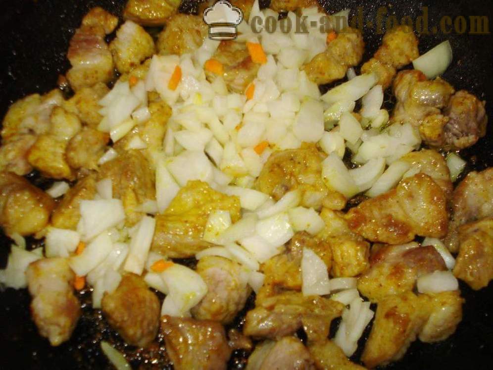 Pilaf in una padella con carne di maiale - come cucinare il risotto con carne di maiale in una padella, un passo per passo ricetta foto