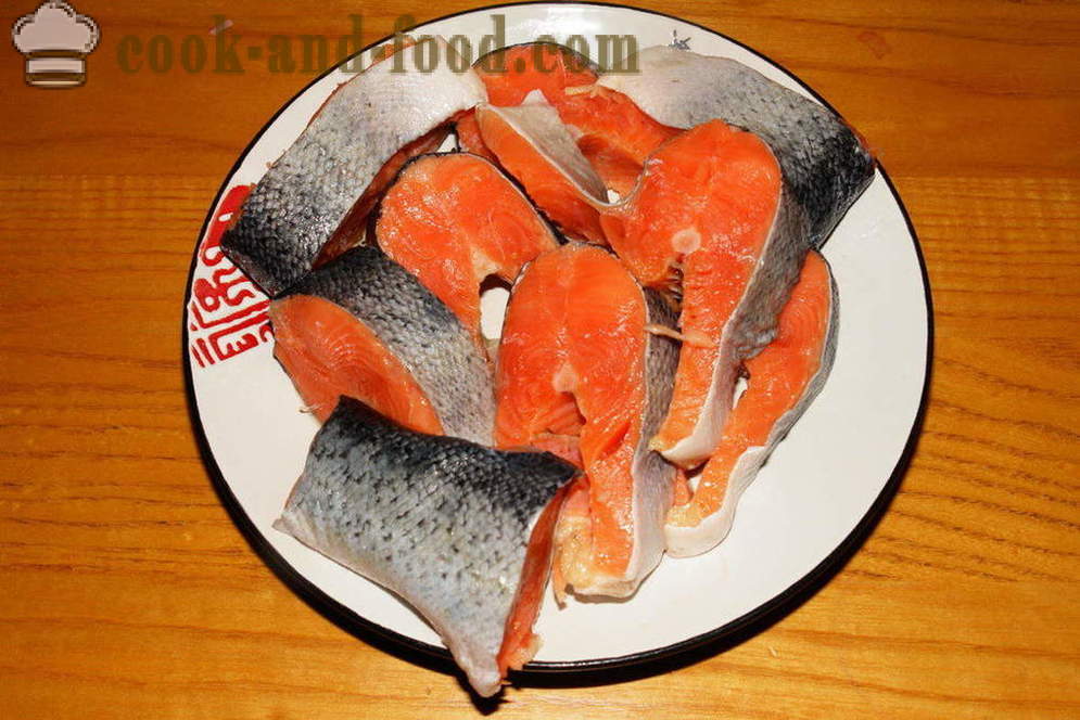 Salmone cotto in forno - come cuocere il salmone gustosa in forno nella manica, ricetta poshagovіy con una foto