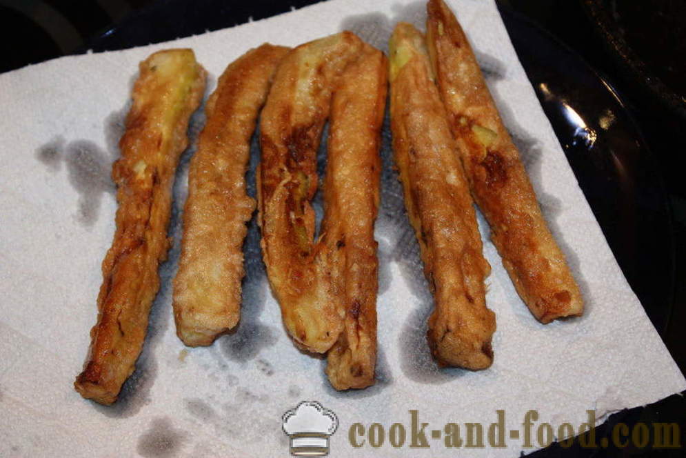 Zucchine in pastella - come cucinare le zucchine in pastella nella padella, un passo per passo ricetta foto
