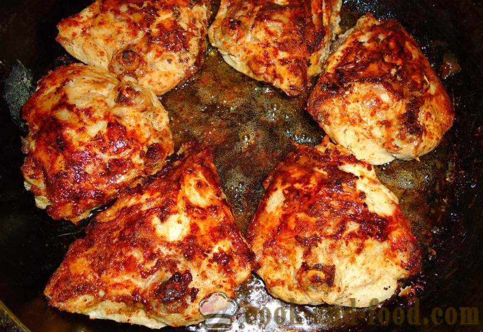 Cosce di pollo arrosto - come friggere le cosce di pollo in una padella, con un passo per passo ricetta foto