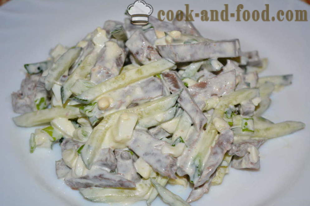 Insalata dal cuore di bue con cetriolo e uova - come preparare un'insalata di cuori, un passo per passo ricetta foto