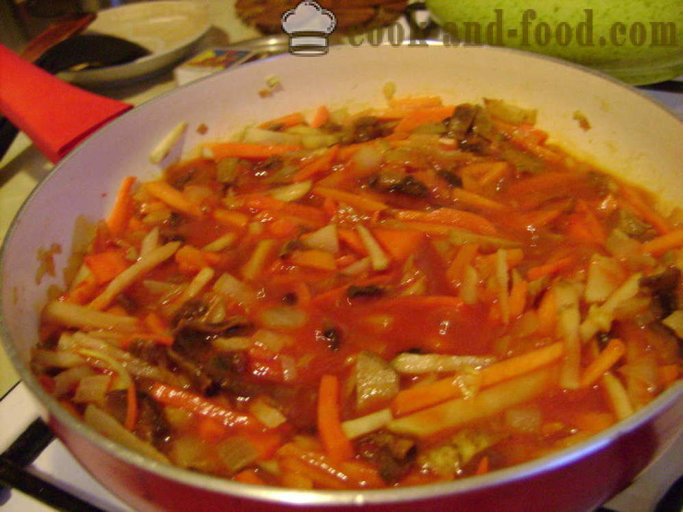 Zuppa di verdure con funghi e fagioli - come cucinare la zuppa con i funghi, un passo per passo ricetta foto