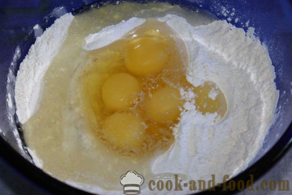 Pasta all'uovo fatta in casa senza acqua - come fare le tagliatelle per la minestra sulle uova, passo dopo passo le foto delle ricette