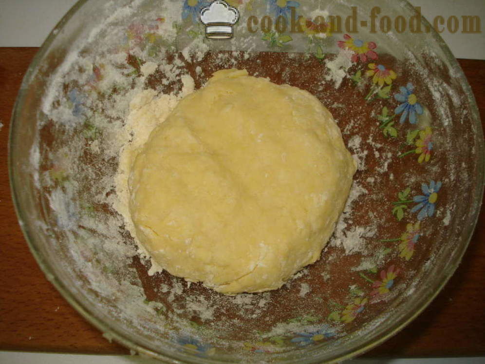 Aprire torta di zucca con noci e miele - come cucinare la torta di zucca al forno, con un passo per passo ricetta foto