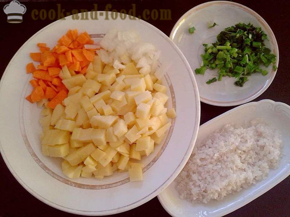 Zuppa semplice con polpette di carne e riso - come cucinare la minestra con polpette in multivarka, passo dopo passo ricetta foto