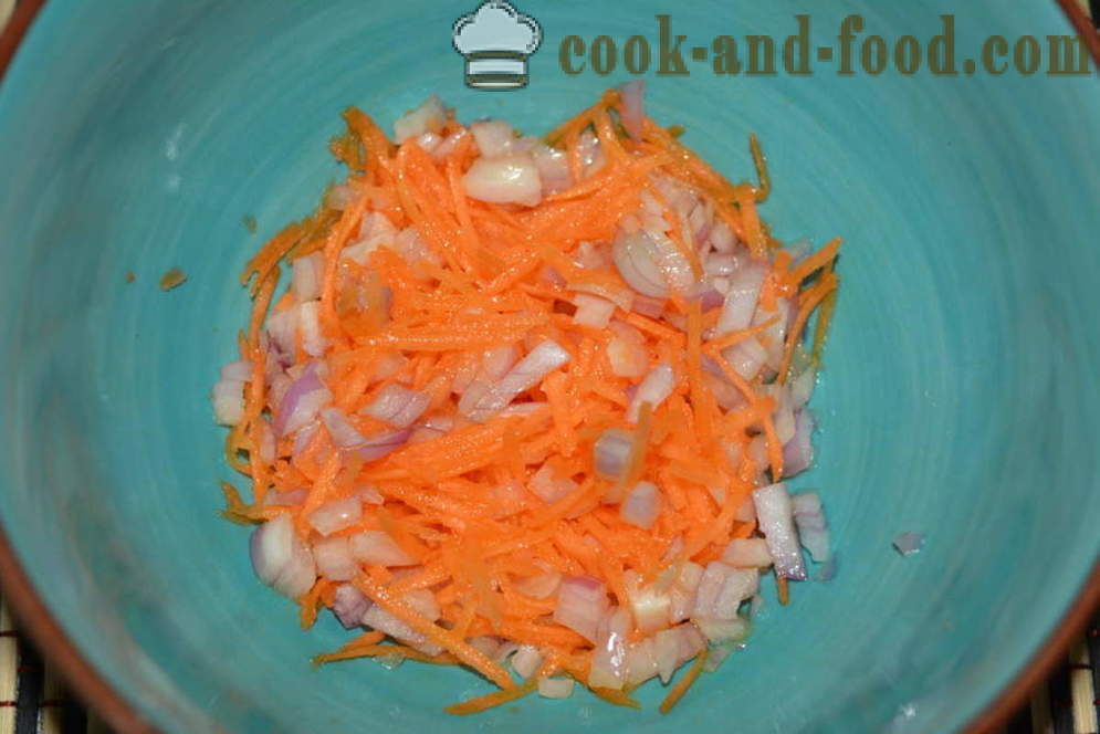 Salsa rapido sugo con pasta di pomodoro in un forno a microonde - come cucinare la salsa di pomodoro, sugo in un forno a microonde, un passo per passo ricetta foto