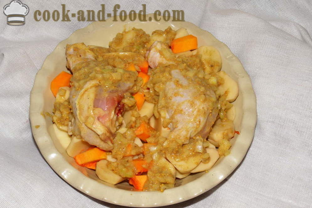 Pollo in salsa di senape in forno - come cucinare un pollo al forno con patate e zucca, con un passo per passo ricetta foto