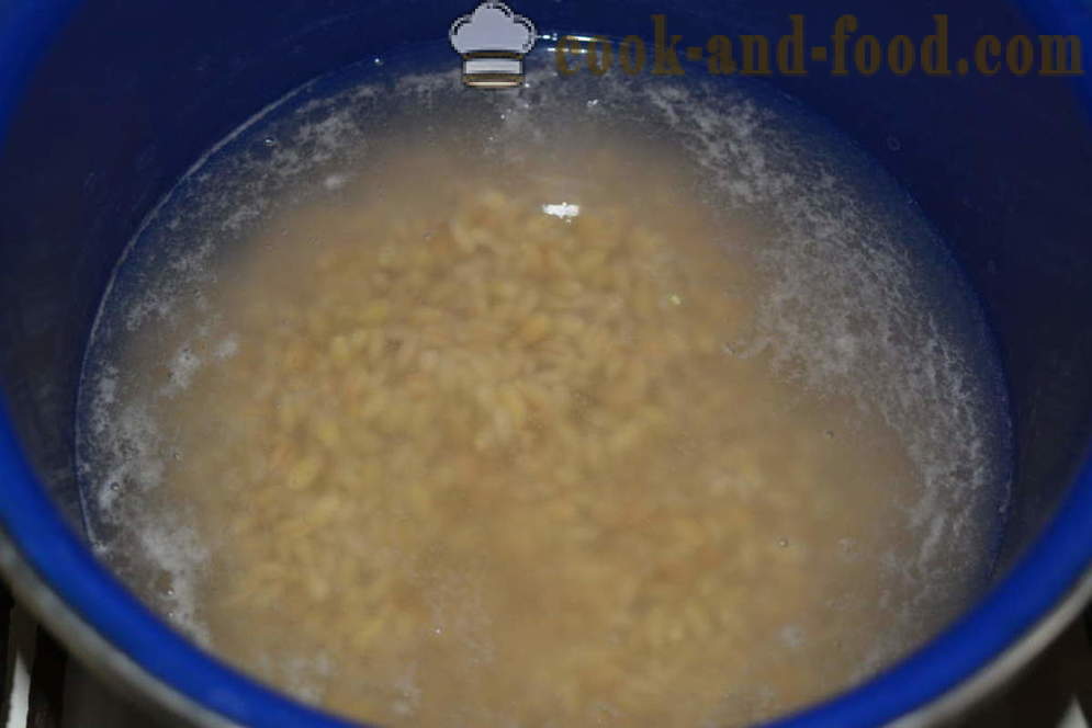 Polpette di carne macinata con orzo in forno - come cucinare le polpette al sugo, un passo per passo ricetta foto