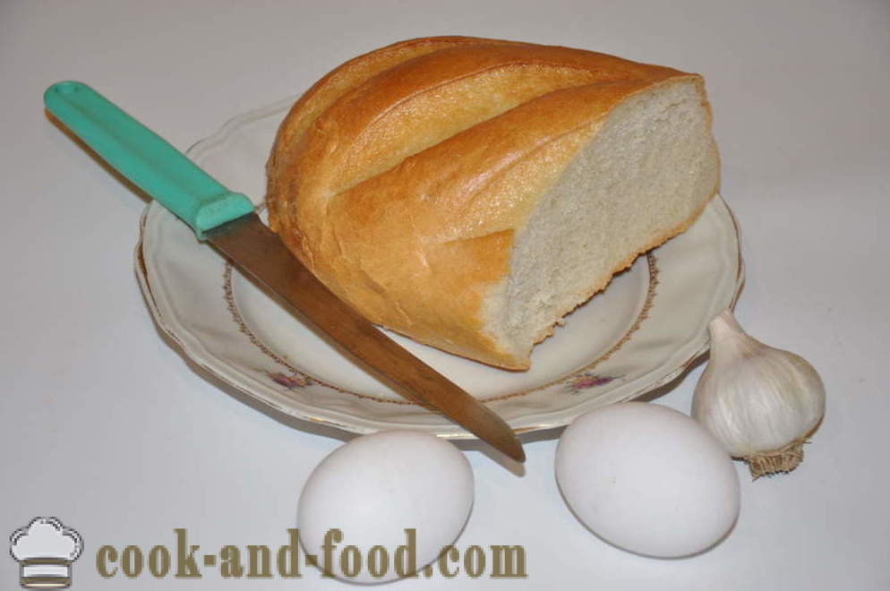 Uova insolite nel pagnotta in padella - come fare un insolito uova, passo dopo passo ricetta foto