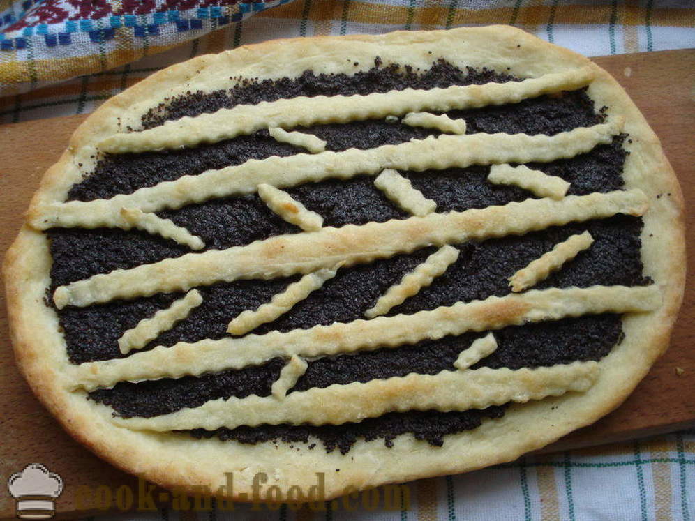 Lievito per dolci con i semi di papavero nel forno - Come cucinare una torta con semi di papavero, un passo per passo ricetta foto