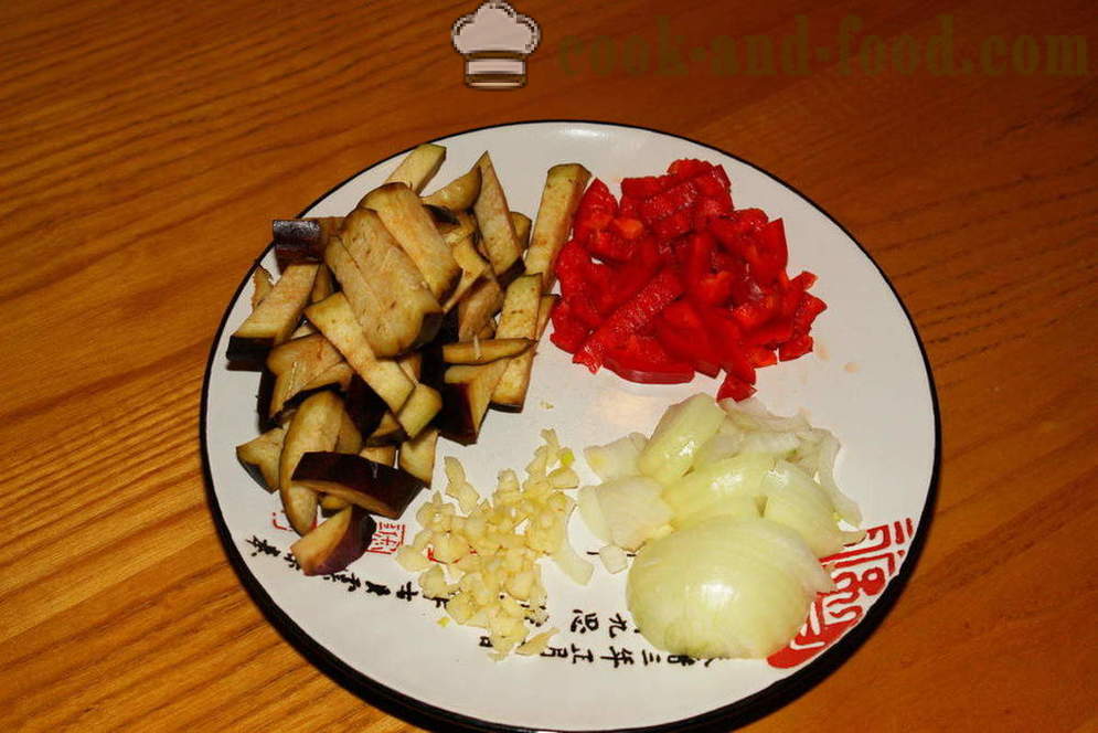 Filetto di pollo in cinese: con le verdure e riso - come cucinare un pollo in cinese, un passo per passo ricetta foto