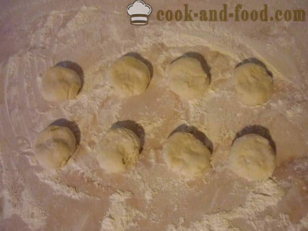 Torte lievito fritto in padella - come fare torte con ripieni, un passo per passo ricetta foto