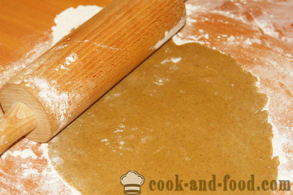 Gingerbread cookies con cannella e miele - come fare una casa di pan di zenzero, passo dopo passo le foto delle ricette
