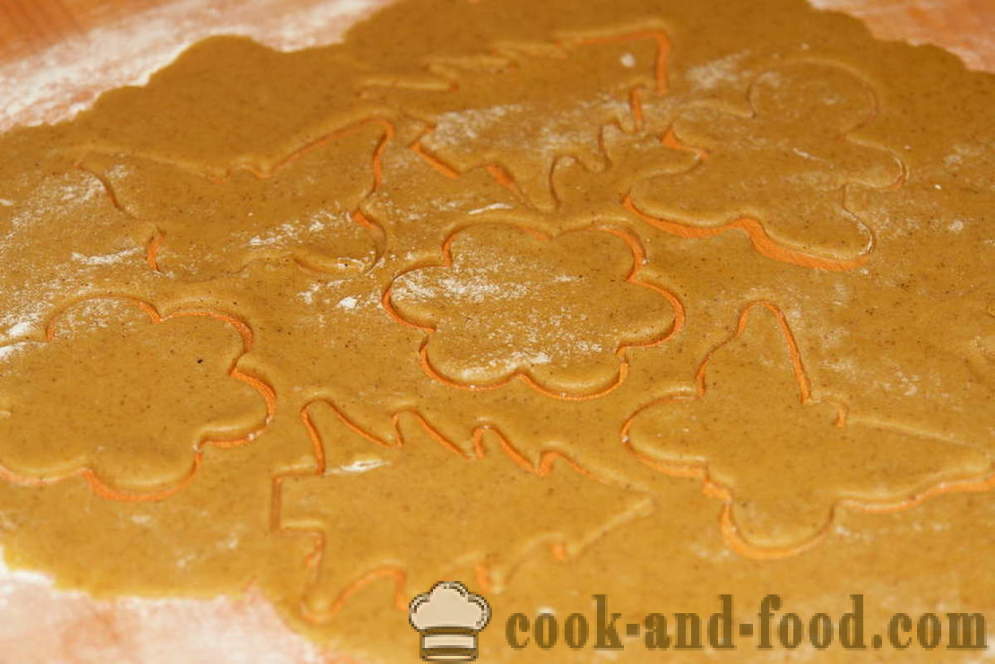 Gingerbread cookies con cannella e miele - come fare una casa di pan di zenzero, passo dopo passo le foto delle ricette