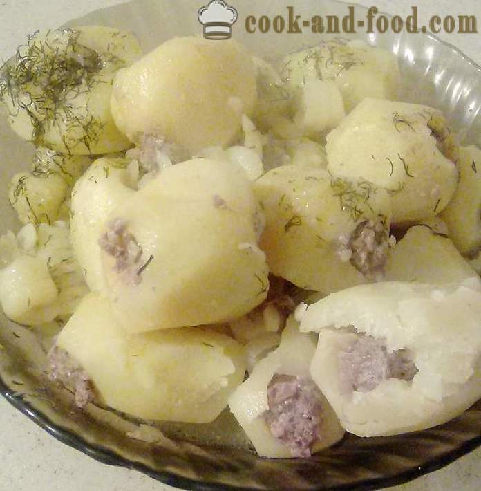 Patate stufate ripieni di carne macinata - passo dopo passo, come fare le patate brasate ripieni di carne macinata, la ricetta con una foto