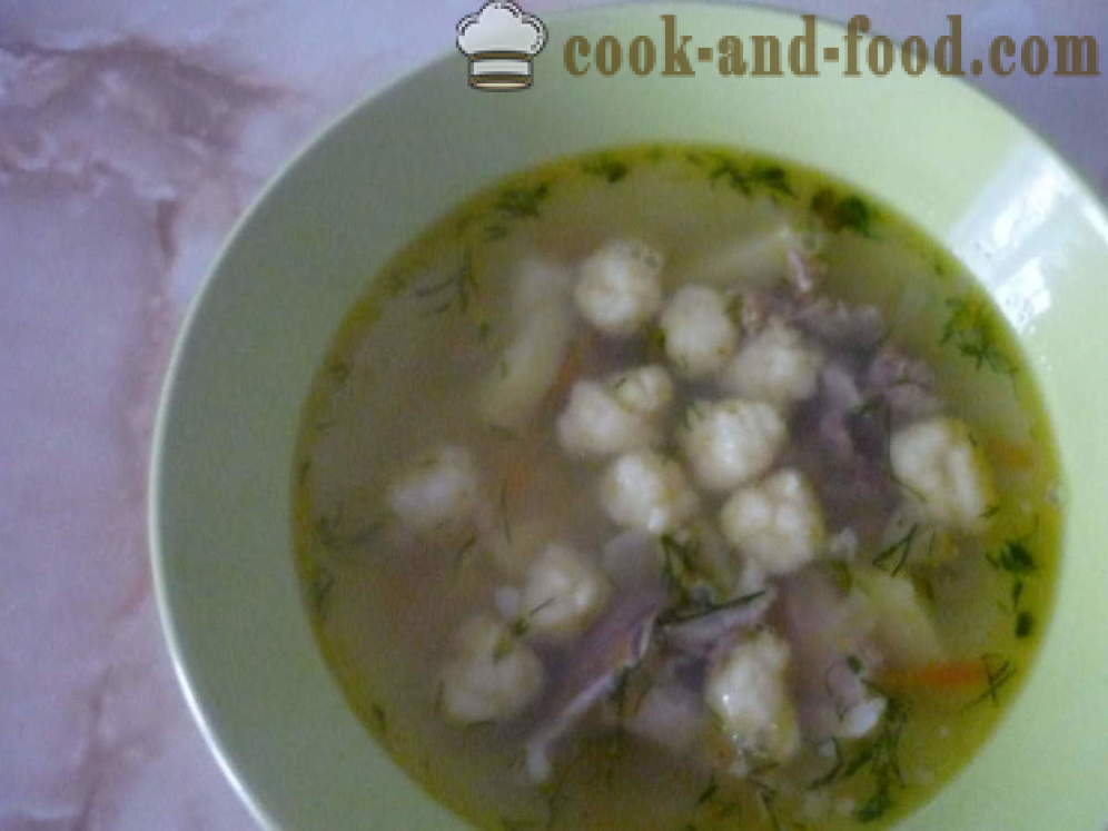 Deliziosa zuppa con gnocchi in brodo - passo dopo passo, come cucinare la zuppa con gnocchi, ricetta con foto