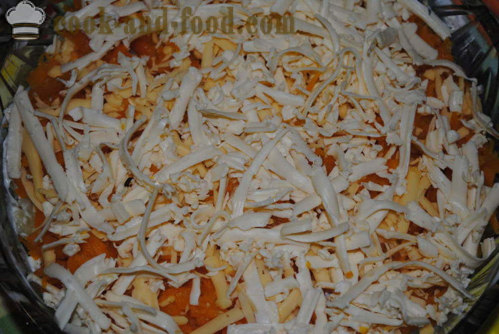 Insalata Puff con funghi e formaggio - come preparare l'insalata a strati con i funghi, un passo per passo ricetta foto