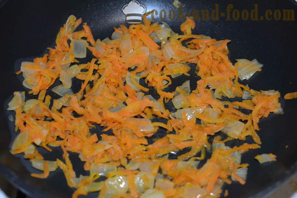 Nido Delicious di zucchine ripieni di carne macinata - come preparare zucchine con carne tritata in una padella, un passo per passo ricetta foto