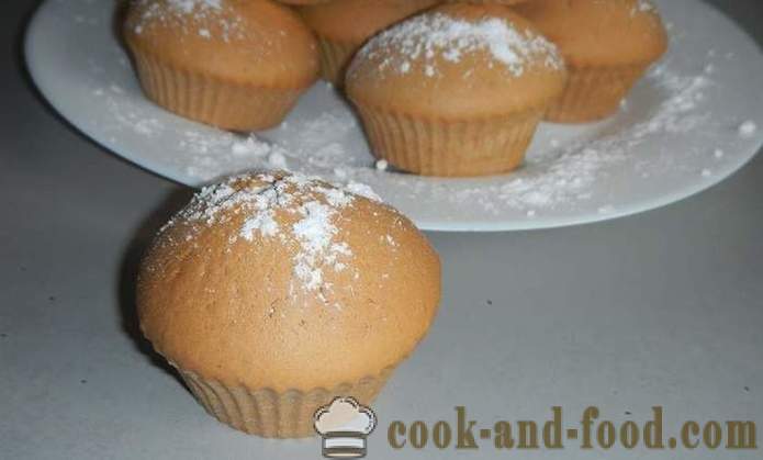 Ricetta casalinga per un semplice torta in stampi in silicone - come fare deliziosi cupcakes semplice, passo dopo passo ricetta per la torta con la foto