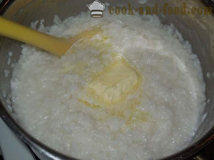 Come cucinare il porridge di riso in acqua su un guarnire - una ricetta con una foto