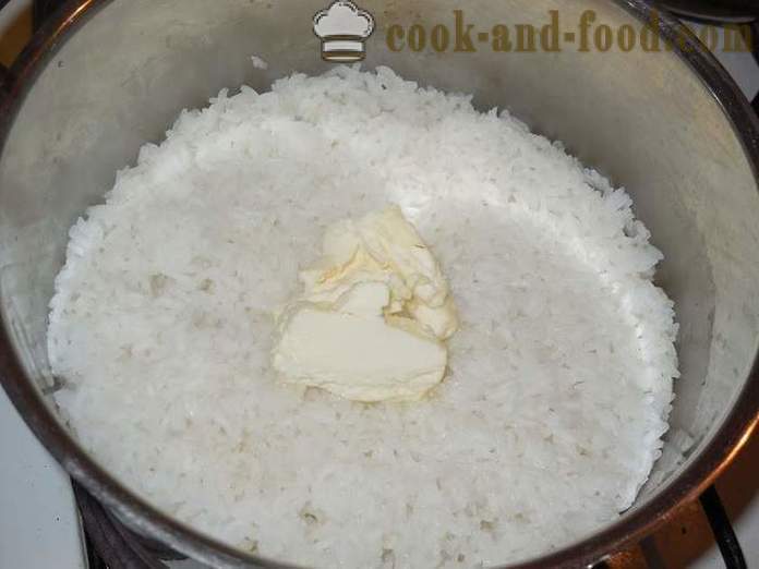 Come cucinare croccante contorno di riso in una pentola correttamente - come preparare il riso in acqua - un passo per passo ricetta foto