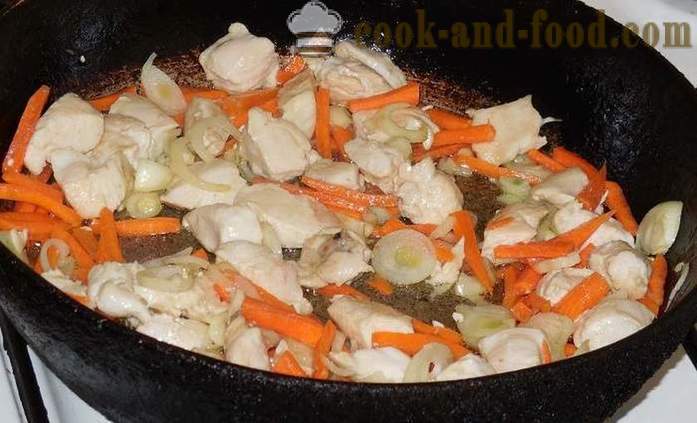 Cavolo brasato con pollo, verdure e curry - Come cucinare stufato di cavolo con carne di pollo - un passo per passo ricetta foto