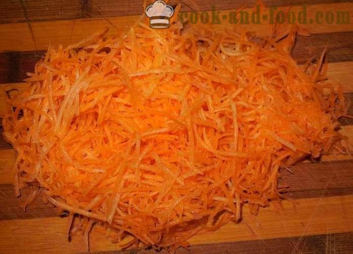 Torte di ricotta con le carote in multivarka - come cucinare carota cheesecake - un passo per passo ricetta foto