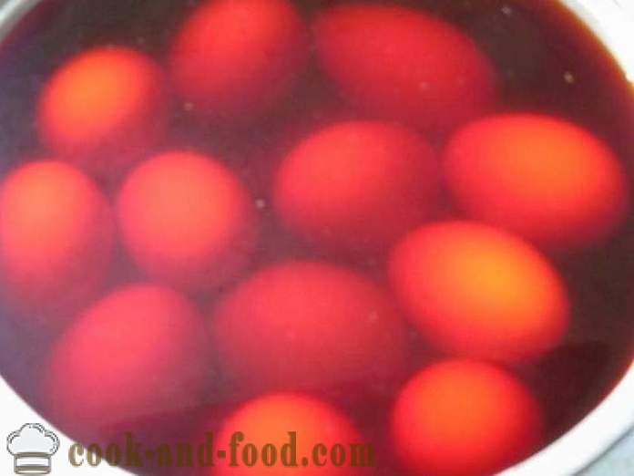 Come dipingere le uova in bucce di cipolla con un modello o in modo uniforme - la ricetta con una foto - passo attraverso il colore corretto di pelli uova di cipolla