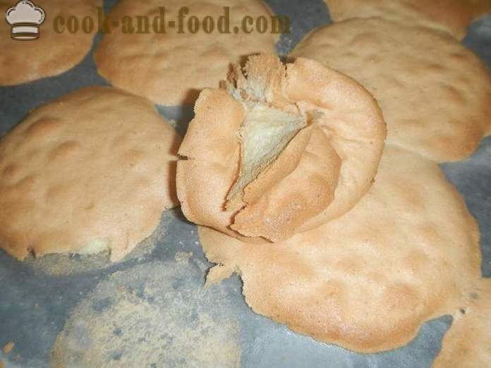 Biscotti fatti in casa Roses - Come fare un bel mazzo di rose biscotti - un passo per passo ricetta foto