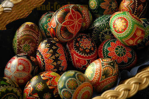 La storia di uova di Pasqua - dove la tradizione è andato e uova di Pasqua perché tinti in bucce di cipolla
