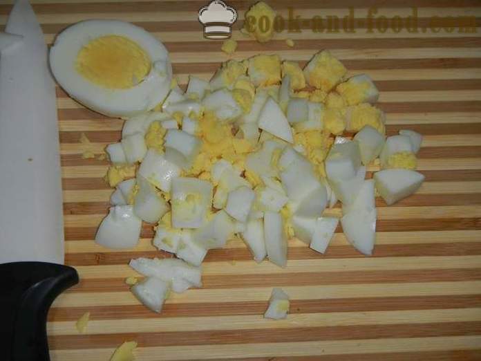 Semplice insalata di fegato di pollo - passo dopo passo ricetta per strati insalata di fegato (con foto).