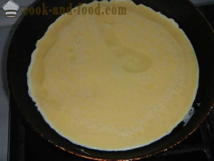 Rotolo di frittata con crema di formaggio, e lo storione - come cucinare omletny rotolo con ripieno, un passo per passo la ricetta con le foto.