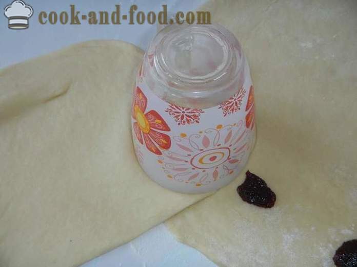 Ciambelle lievito Lush ripieni di marmellata - come fare ciambelle su lievito secco e il latte, un passo per passo ricetta foto