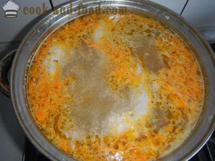 Zuppa con le polpette e pollo - Come fare gnocchi per la minestra, un passo per passo ricetta foto