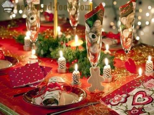 Natale Decor Idee 2015 decorazione del nuovo anno con le mani in dell'Anno della Capra sul calendario orientale.
