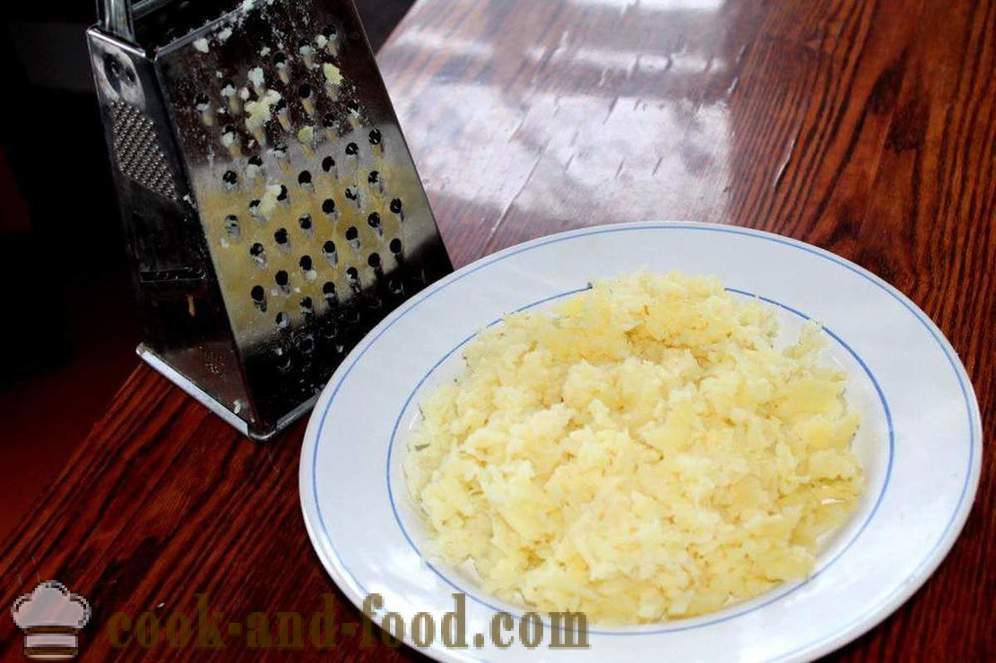 Insalata Mimosa con saury e patate - come fare un insalata mimosa con patate e Saury, un passo per passo ricetta foto