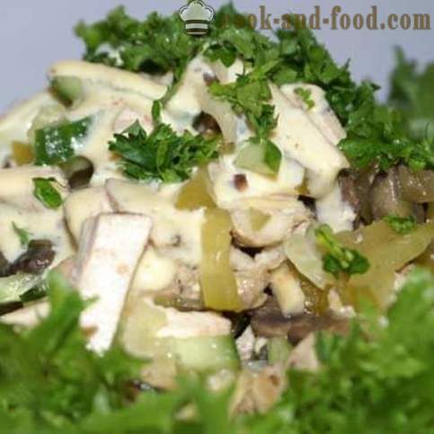 Raccolta di ricette insalata con pollo e funghi