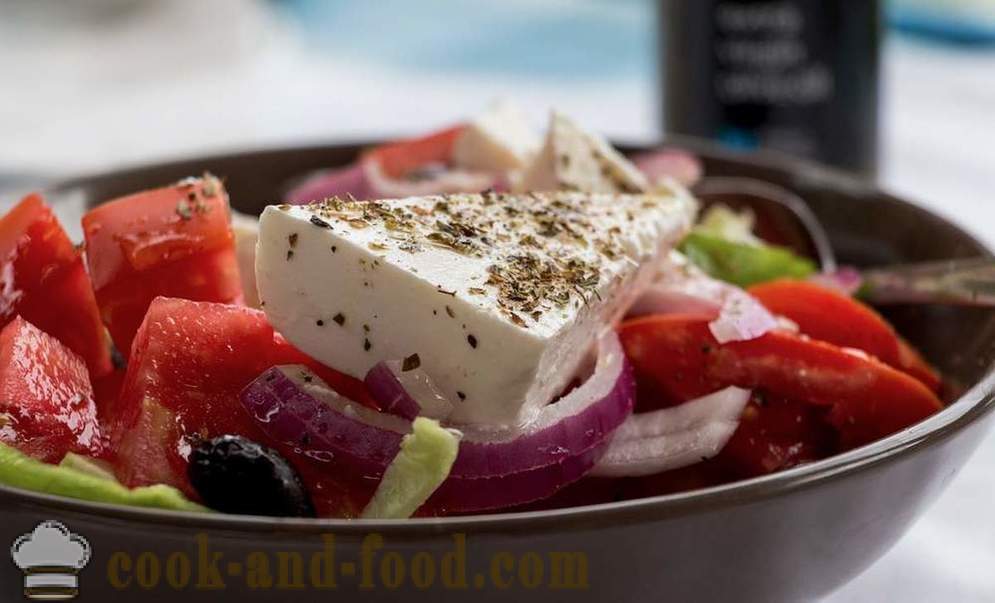 Come preparare il condimento per l'insalata greca - video ricette a casa